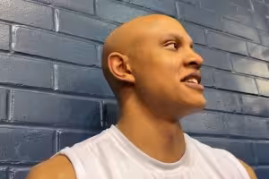 沃尔什:续约后终于能喘气了 自称老将结果马祖拉让我去指导乔治